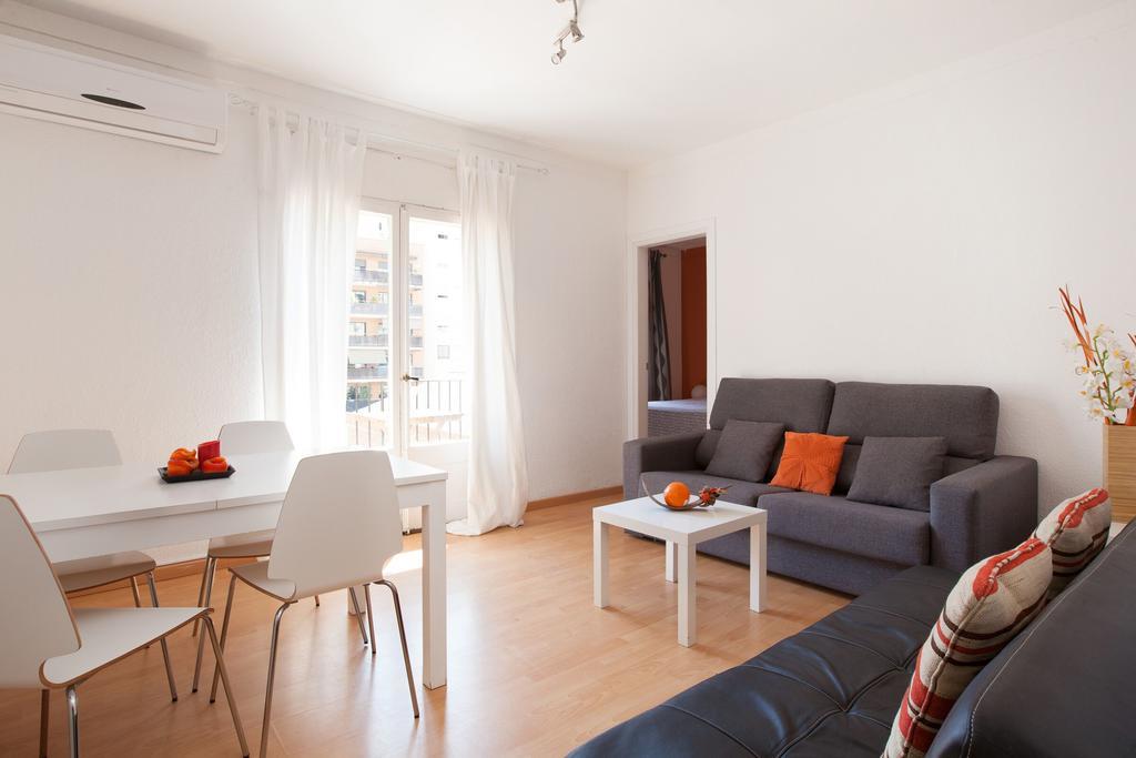 Your Home - Sagrada Familia Apartment Барселона Номер фото