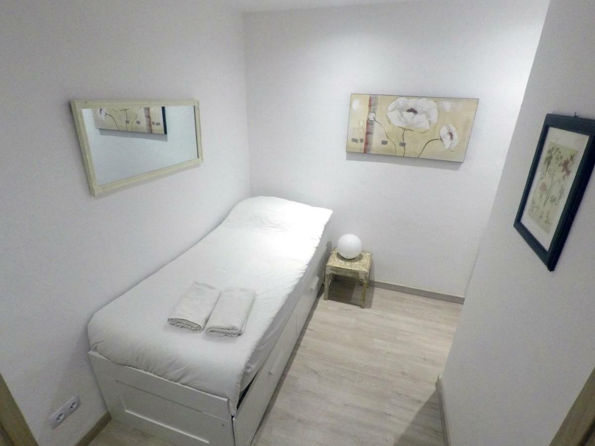 Your Home - Sagrada Familia Apartment Барселона Екстер'єр фото